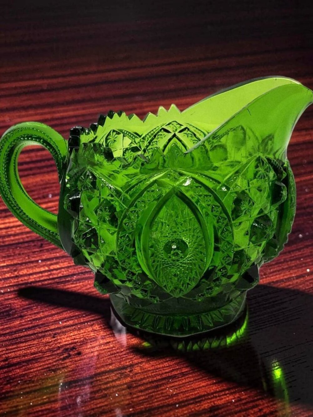 vintage 1960's-1970's indiana pressed glass green beautifully decorated creamer - Picture 2 of 12